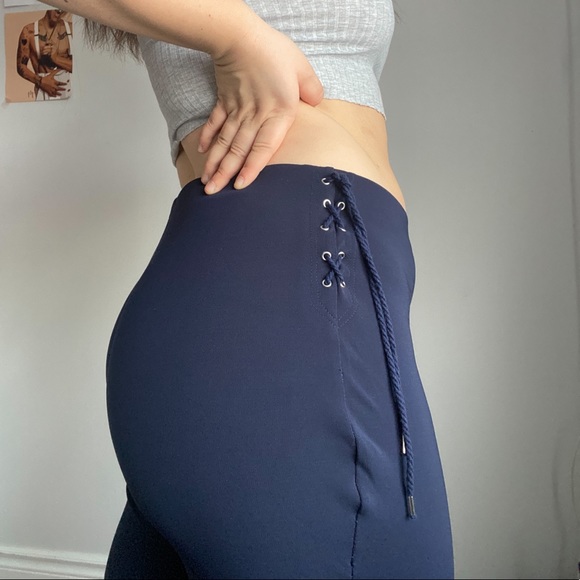 Navy blue Ralph Lauren flares pants with a lace up side detail💙 - Picture 4 of 6